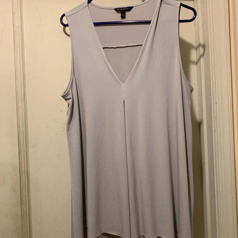 Banana Republic Light Gray V-Neck Tank Top